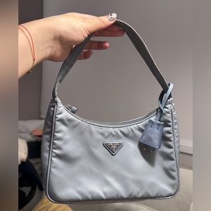Prada Re-edition 2000 hobo bag
